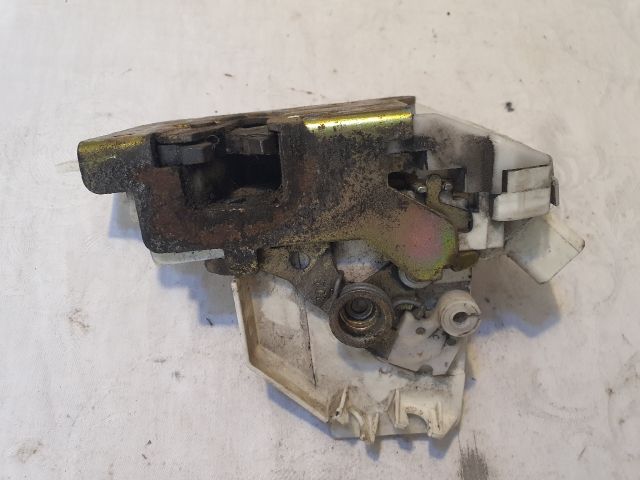 bontott FORD FOCUS I Jobb hátsó Ajtózár