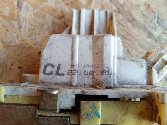 bontott FORD FOCUS I Jobb hátsó Ajtózár