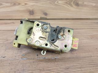 bontott FORD FOCUS I Jobb hátsó Ajtózár