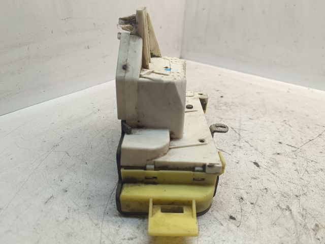 bontott FORD FOCUS I Jobb hátsó Ajtózár