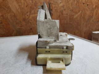 bontott FORD FOCUS I Jobb hátsó Ajtózár