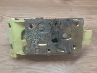 bontott FORD FOCUS I Jobb hátsó Ajtózár