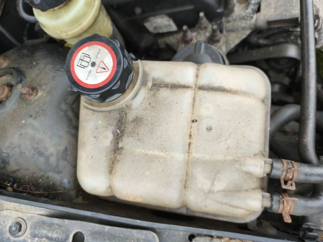 bontott FORD FOCUS I Jobb hátsó Felső Zsanér