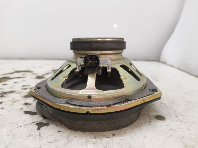 bontott FORD FOCUS I Jobb hátsó Hangszóró