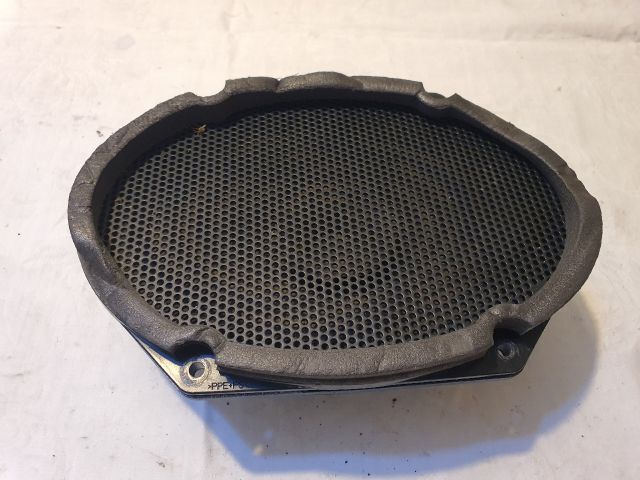 bontott FORD FOCUS I Jobb hátsó Hangszóró