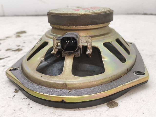 bontott FORD FOCUS I Jobb hátsó Hangszóró