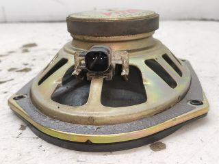 bontott FORD FOCUS I Jobb hátsó Hangszóró