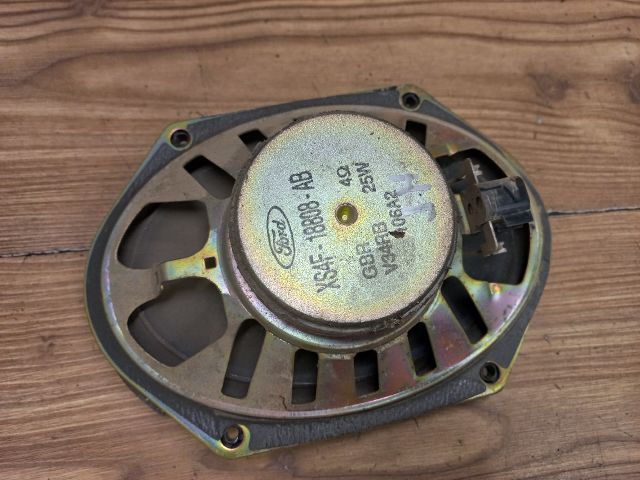 bontott FORD FOCUS I Jobb hátsó Hangszóró