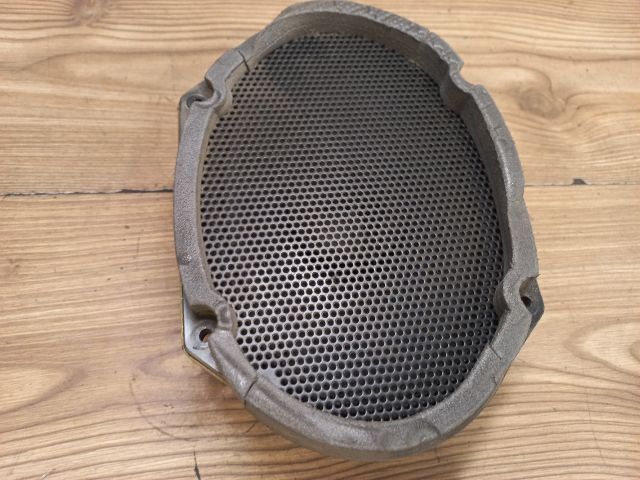 bontott FORD FOCUS I Jobb hátsó Hangszóró