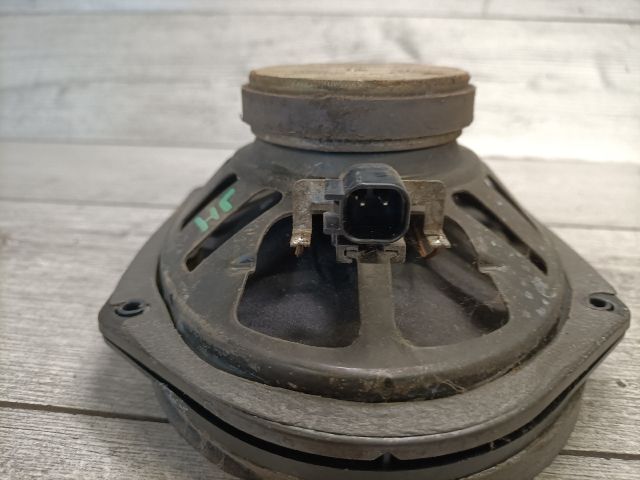 bontott FORD FOCUS I Jobb hátsó Hangszóró