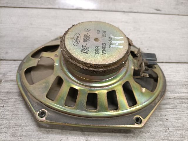 bontott FORD FOCUS I Jobb hátsó Hangszóró