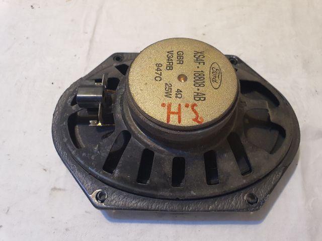 bontott FORD FOCUS I Jobb hátsó Hangszóró