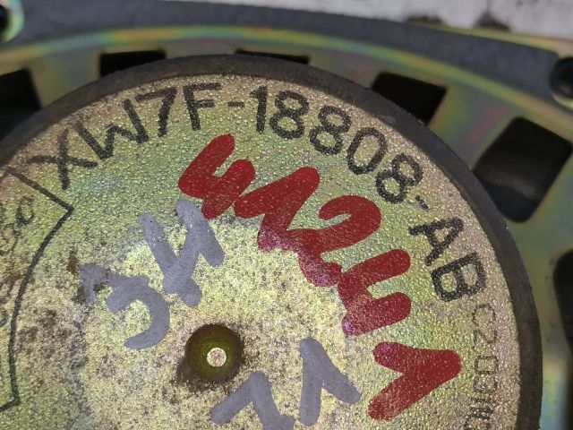 bontott FORD FOCUS I Jobb hátsó Hangszóró