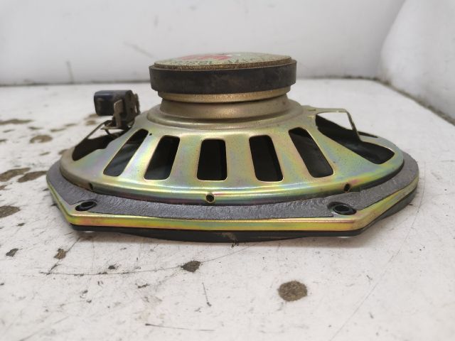 bontott FORD FOCUS I Jobb hátsó Hangszóró