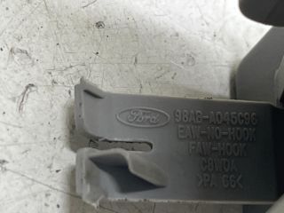 bontott FORD FOCUS I Jobb hátsó Kapaszkodó (Felső)