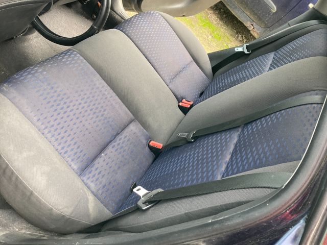 bontott FORD FOCUS I Jobb hátsó Kapaszkodó (Felső)