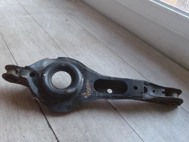 bontott FORD FOCUS I Jobb hátsó Keresztlengőkar