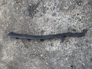 bontott FORD FOCUS I Jobb hátsó Küszöb Díszléc