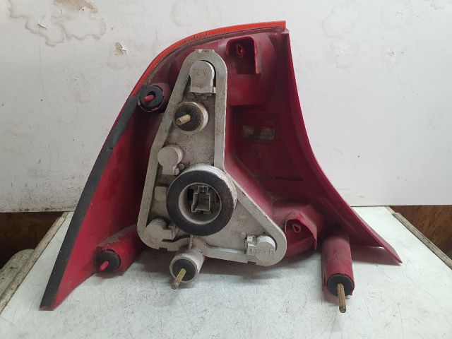 bontott FORD FOCUS I Jobb Hátsó Lámpa