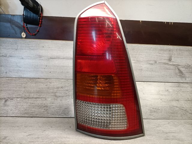 bontott FORD FOCUS I Jobb Hátsó Lámpa