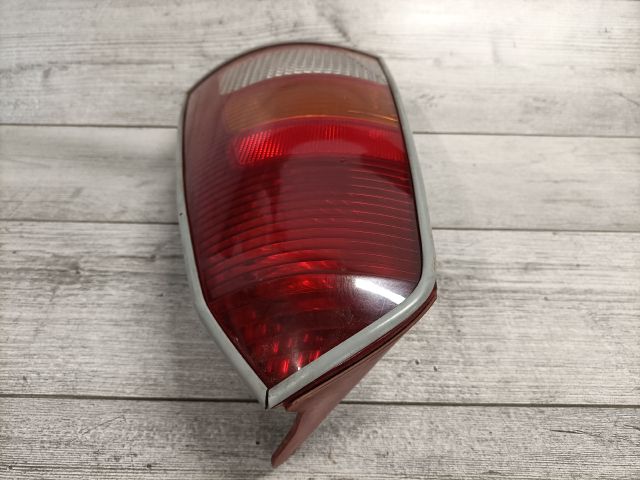 bontott FORD FOCUS I Jobb Hátsó Lámpa