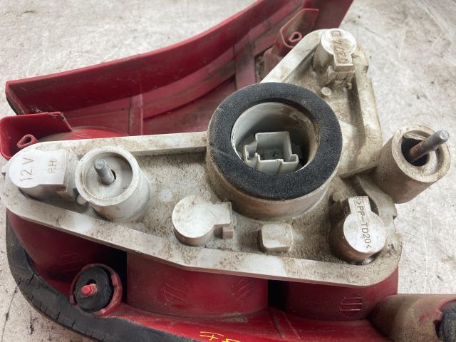 bontott FORD FOCUS I Jobb Hátsó Lámpa