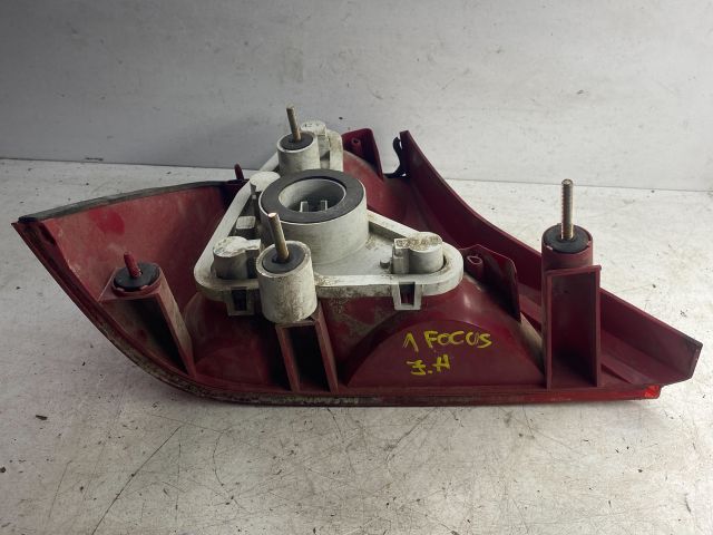 bontott FORD FOCUS I Jobb Hátsó Lámpa