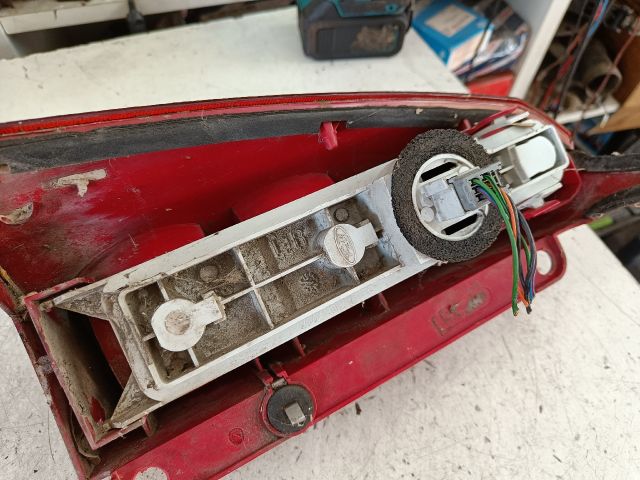 bontott FORD FOCUS I Jobb Hátsó Lámpa