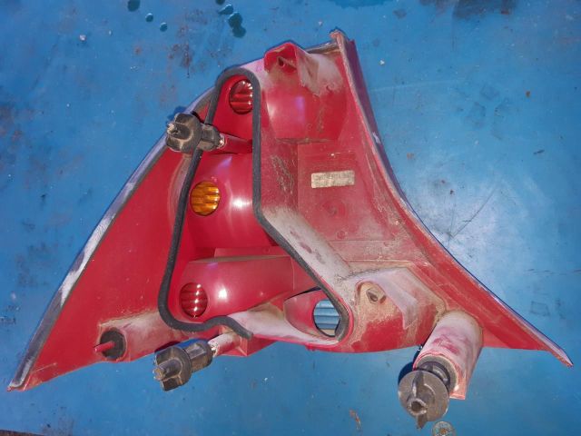 bontott FORD FOCUS I Jobb hátsó Lámpabúra