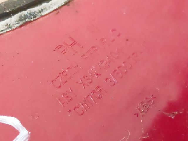 bontott FORD FOCUS I Jobb hátsó Lámpabúra