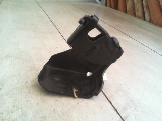 bontott FORD FOCUS I Jobb hátsó Ülés Rögzítő