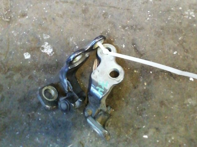 bontott FORD FOCUS I Jobb hátsó Zsanér