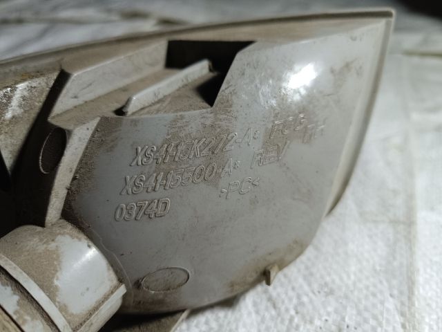 bontott FORD FOCUS I Jobb Ködzárófény