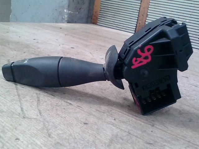 bontott FORD FOCUS I Jobb Kormánykapcsoló Ablaktörlő