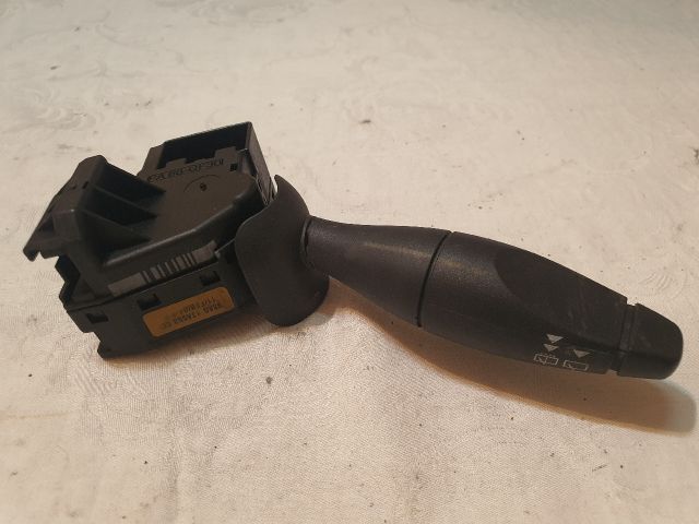 bontott FORD FOCUS I Jobb Kormánykapcsoló Ablaktörlő