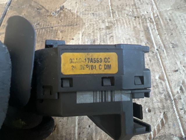 bontott FORD FOCUS I Jobb Kormánykapcsoló Ablaktörlő