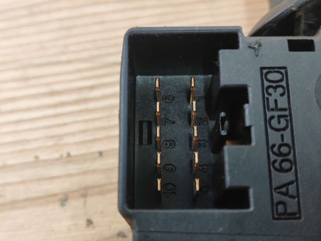 bontott FORD FOCUS I Jobb Kormánykapcsoló Ablaktörlő