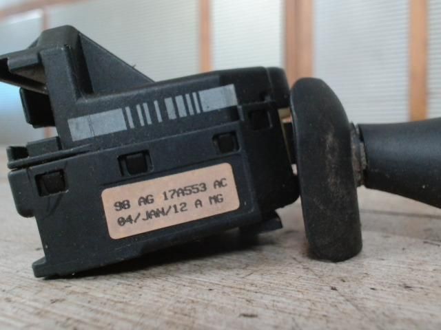 bontott FORD FOCUS I Jobb Kormánykapcsoló Ablaktörlő