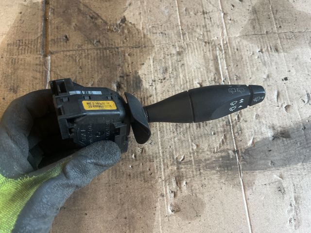 bontott FORD FOCUS I Jobb Kormánykapcsoló Ablaktörlő