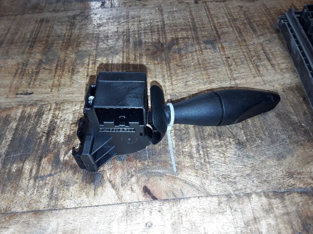 bontott FORD FOCUS I Jobb Kormánykapcsoló Ablaktörlő