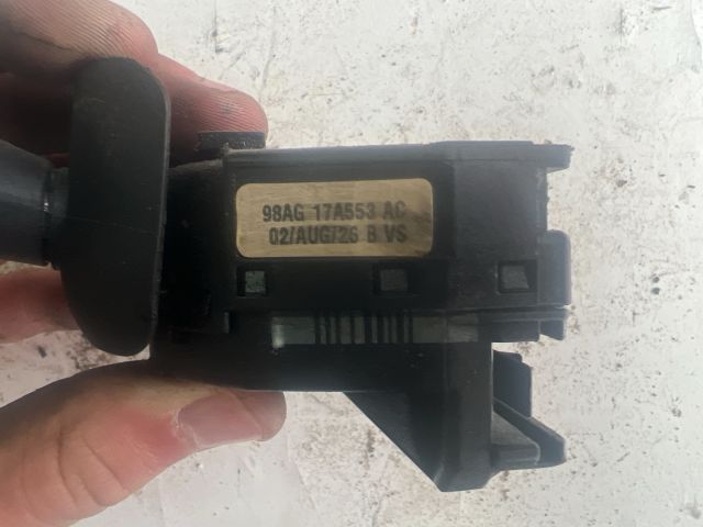 bontott FORD FOCUS I Jobb Kormánykapcsoló Ablaktörlő