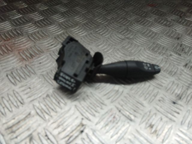 bontott FORD FOCUS I Jobb Kormánykapcsoló Ablaktörlő