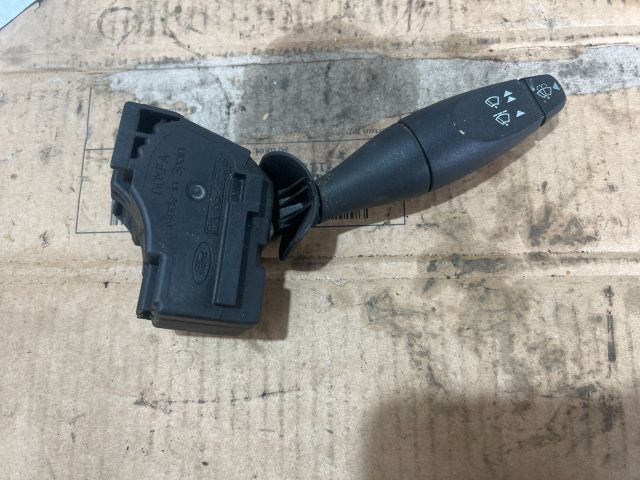 bontott FORD FOCUS I Jobb Kormánykapcsoló Ablaktörlő