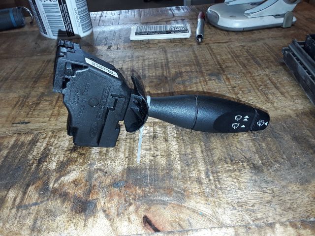 bontott FORD FOCUS I Jobb Kormánykapcsoló Ablaktörlő