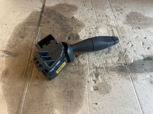 bontott FORD FOCUS I Jobb Kormánykapcsoló Ablaktörlő