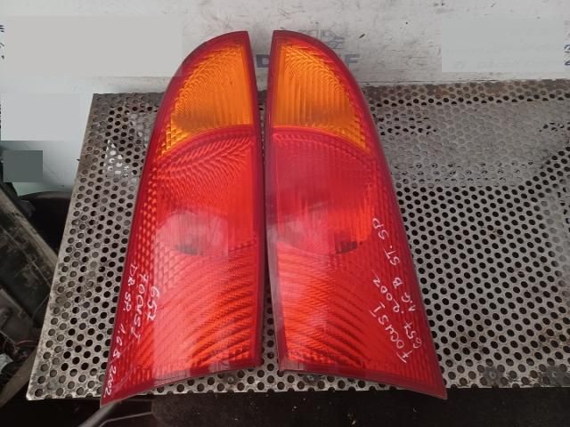 bontott FORD FOCUS I Jobb Külső Hátsó Lámpa