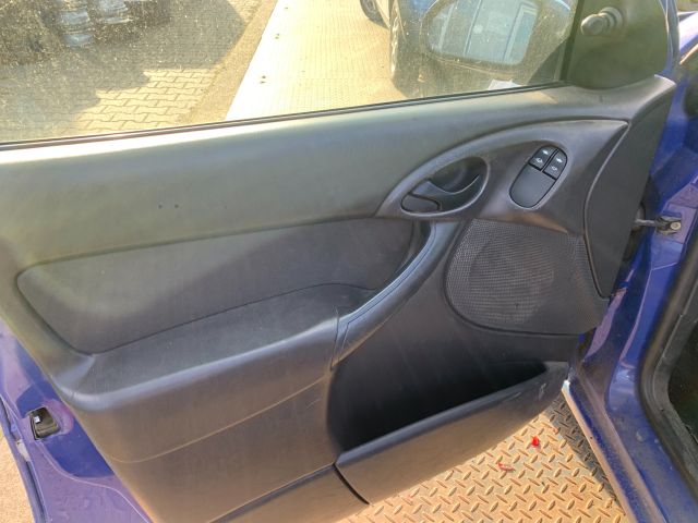 bontott FORD FOCUS I Jobb Napellenző