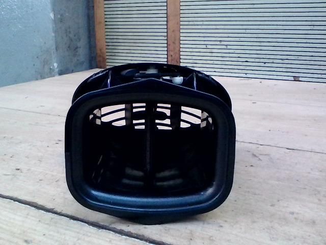 bontott FORD FOCUS I Jobb Szellőző