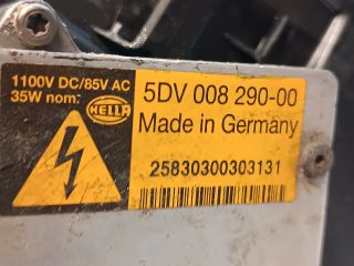 bontott FORD FOCUS I Jobb Xenon Fényszóró