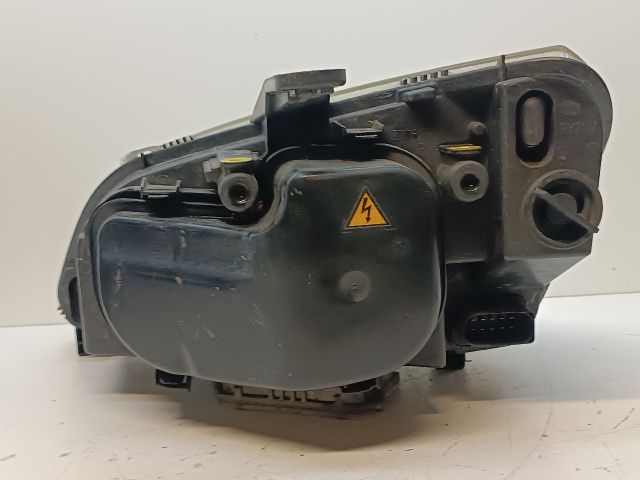 bontott FORD FOCUS I Jobb Xenon Fényszóró